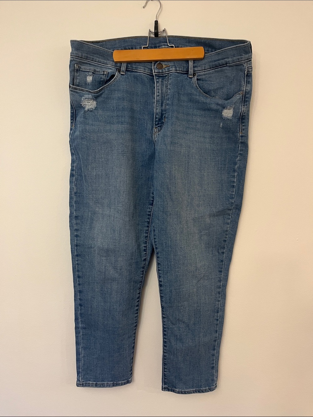 Levi’s Women's Ankle Jeans